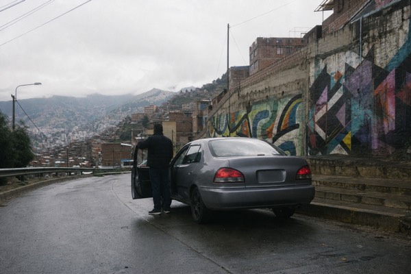 Private Comuna 13 & Escobar History Tour