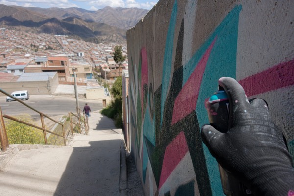Comuna 13: History, Snack & Graffiti Workshop
