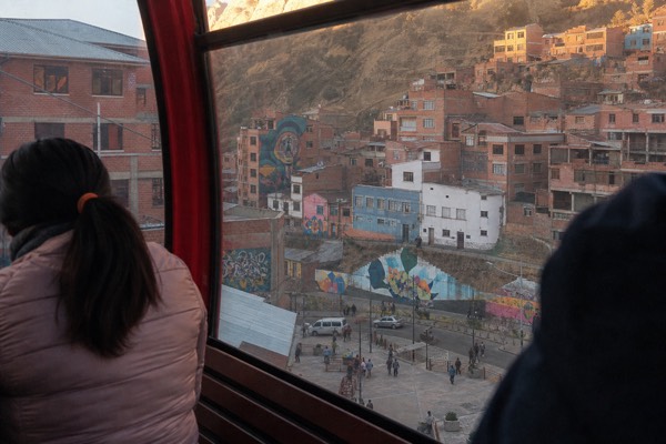 Comuna 13 Tour with Cable Car Ride